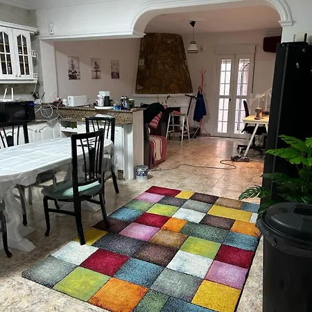 Homestay Close To Sea